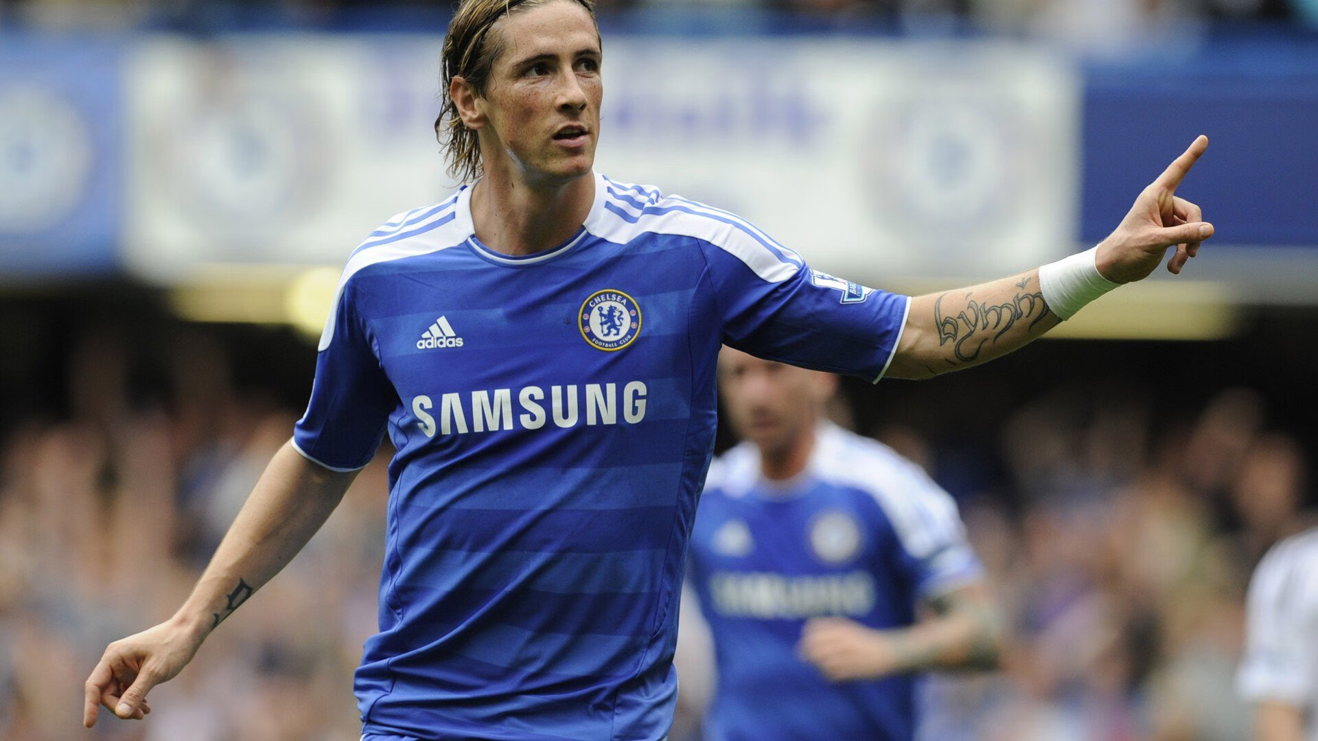 “青少年足球培训中心扩展到偏远地区”，青少年足球训练中心