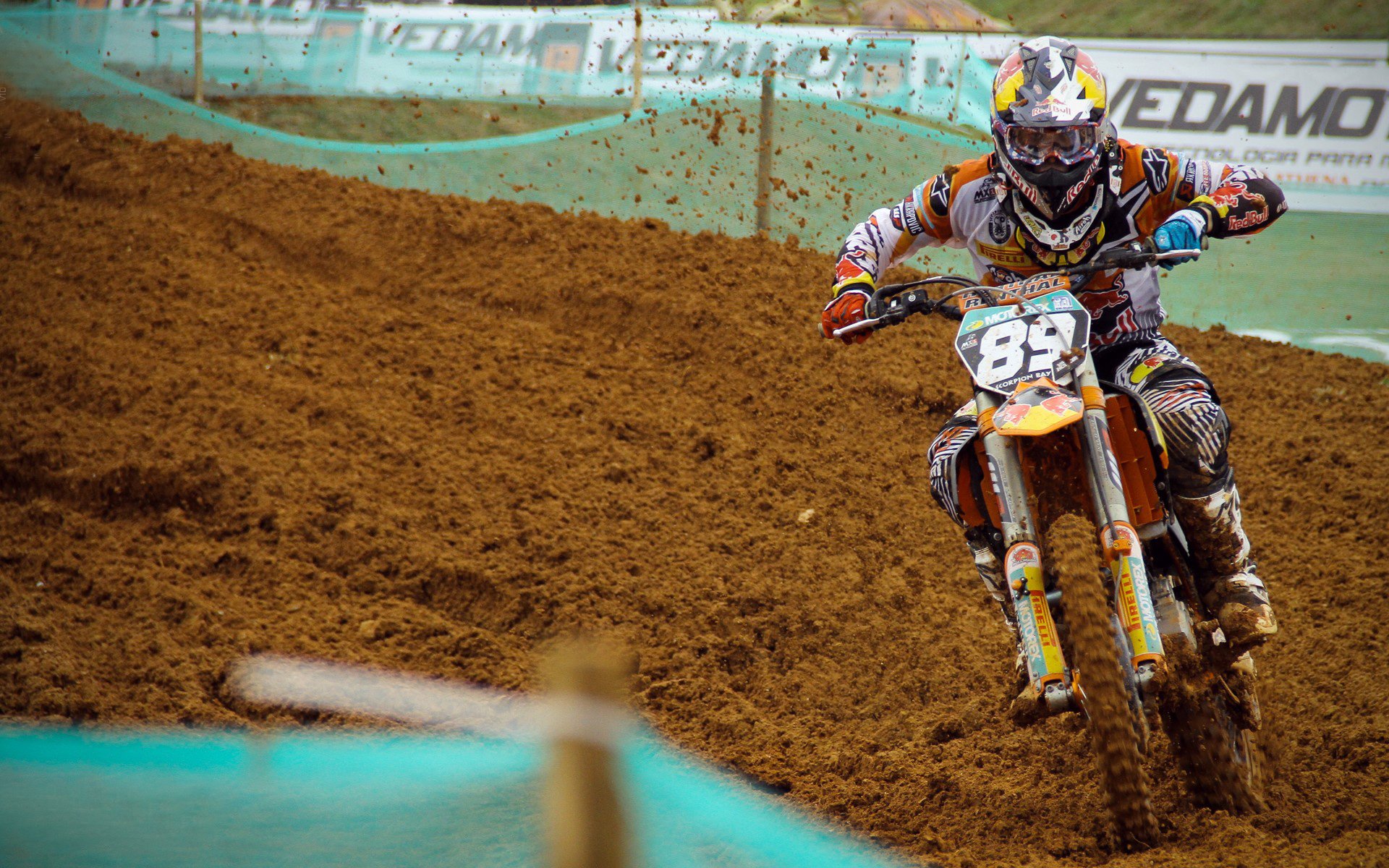 夺冠“秘籍”揭秘：那些战术背后的秘密武器，夺冠方略