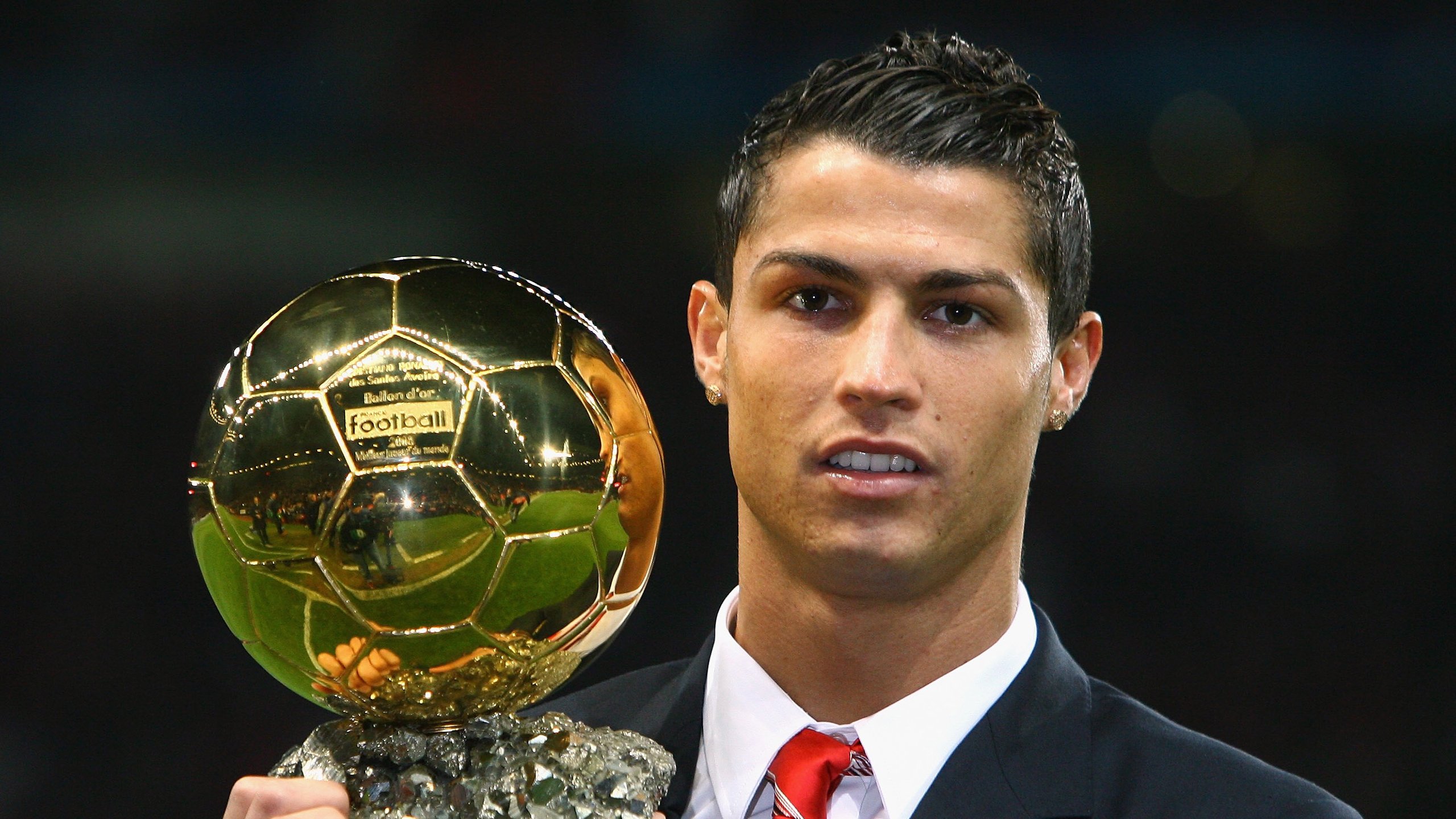 最具感染力的“欧冠胜利歌声”席卷全球，冠军欧洲胜利之光片尾曲